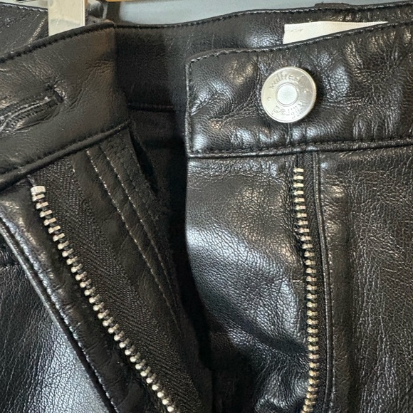 Wilfred by Aritzia size small Black Faux Leather straight leg high rise pants - Picture 6 of 10